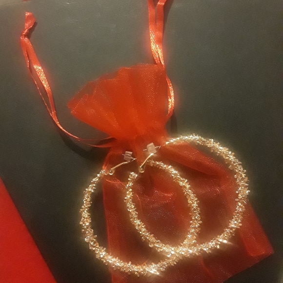 Accessories - Earrings